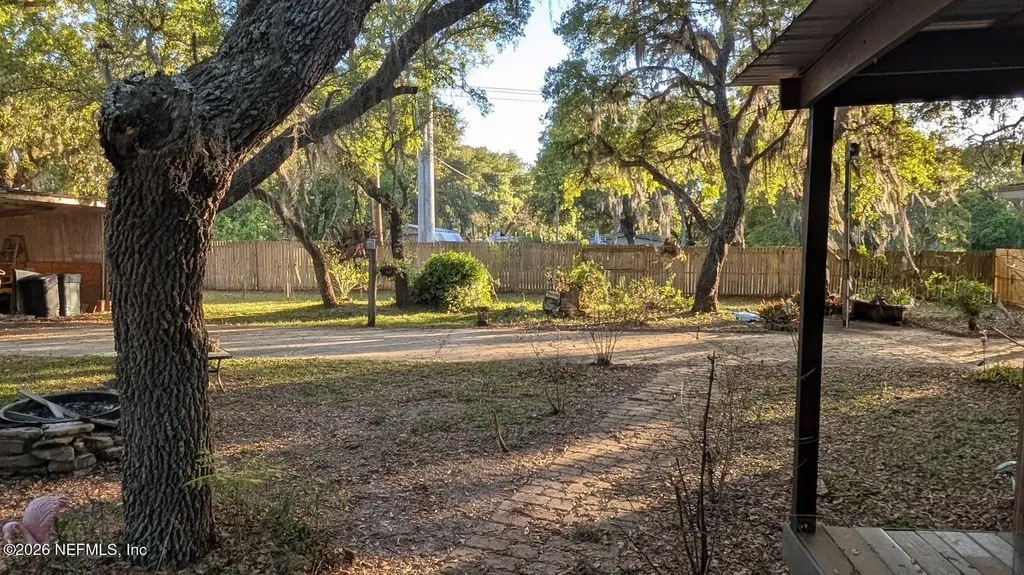 105 Illinois Drive Satsuma FL 32189