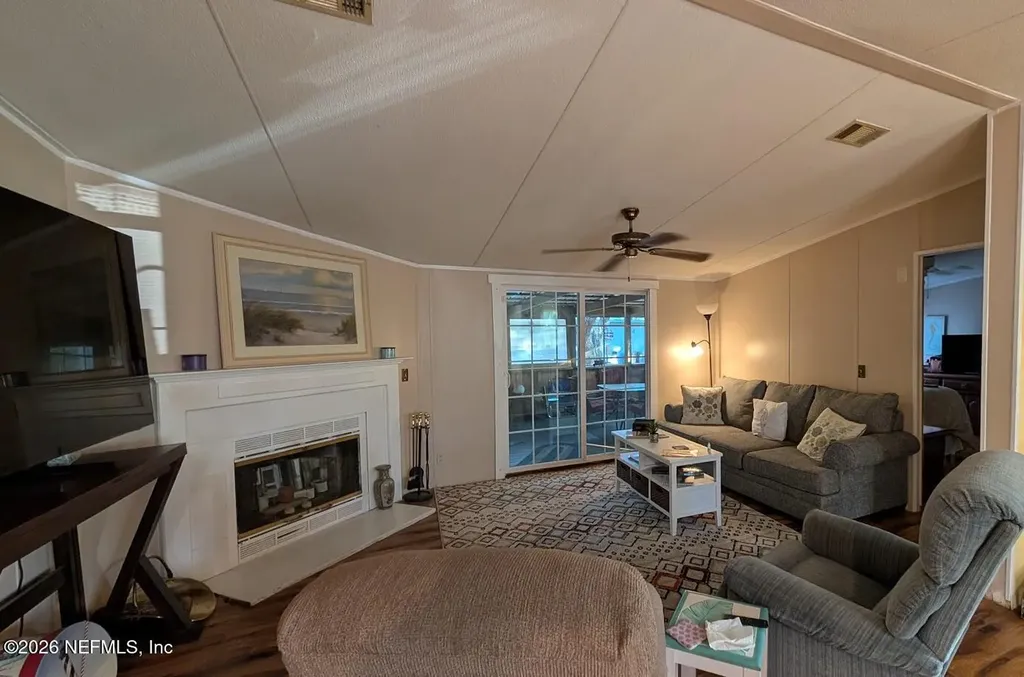 105 Illinois Drive Satsuma FL 32189
