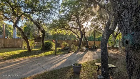 105 Illinois Drive Satsuma FL 32189