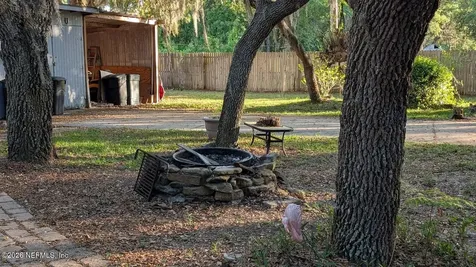 105 Illinois Drive Satsuma FL 32189