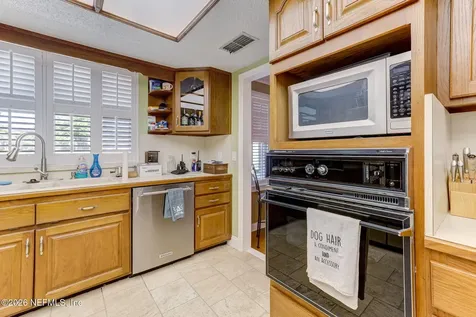 5812 Clifton Avenue Jacksonville FL 32211