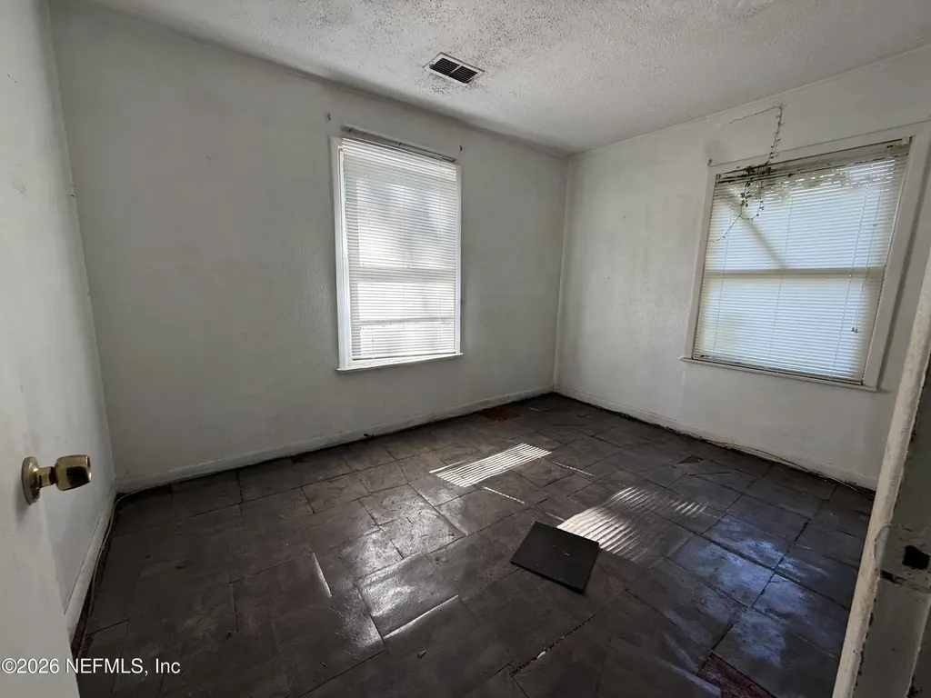 1214 Pangola Drive Jacksonville FL 32205