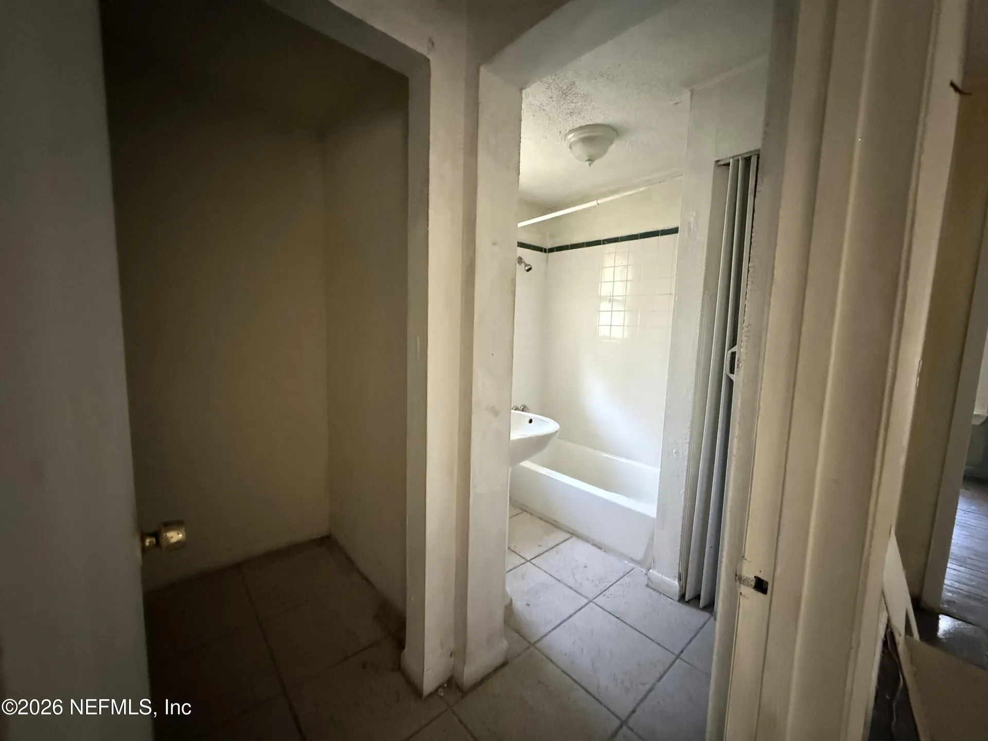 1214 Pangola Drive Jacksonville FL 32205
