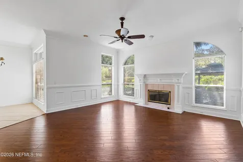 4456 Breakwater Row W Jacksonville FL 32225