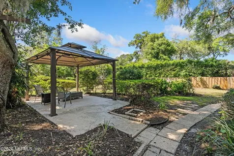 4456 Breakwater Row W Jacksonville FL 32225