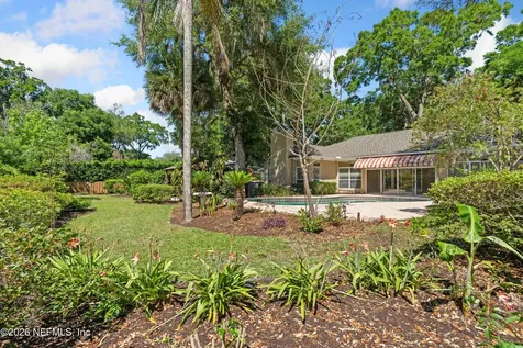 4456 Breakwater Row W Jacksonville FL 32225