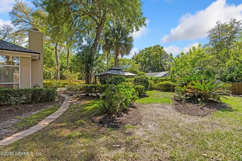 4456 Breakwater Row W Jacksonville FL 32225