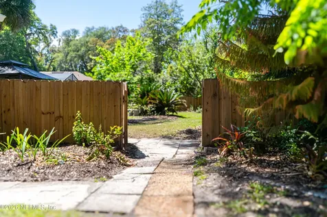 4456 Breakwater Row W Jacksonville FL 32225