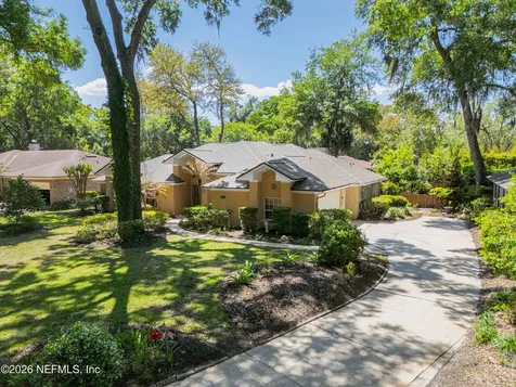 4456 Breakwater Row W Jacksonville FL 32225