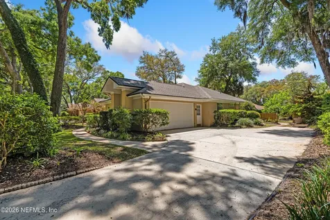 4456 Breakwater Row W Jacksonville FL 32225