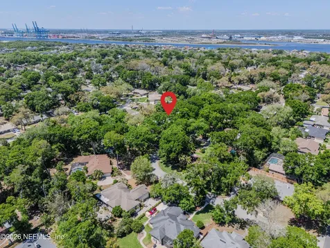 4456 Breakwater Row W Jacksonville FL 32225