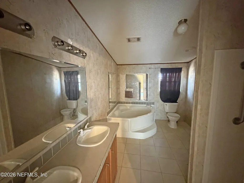 120 Peach Avenue Hawthorne FL 32640