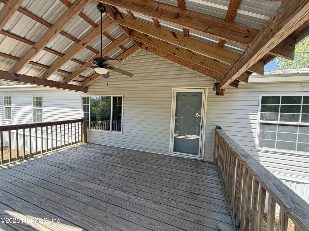 120 Peach Avenue Hawthorne FL 32640