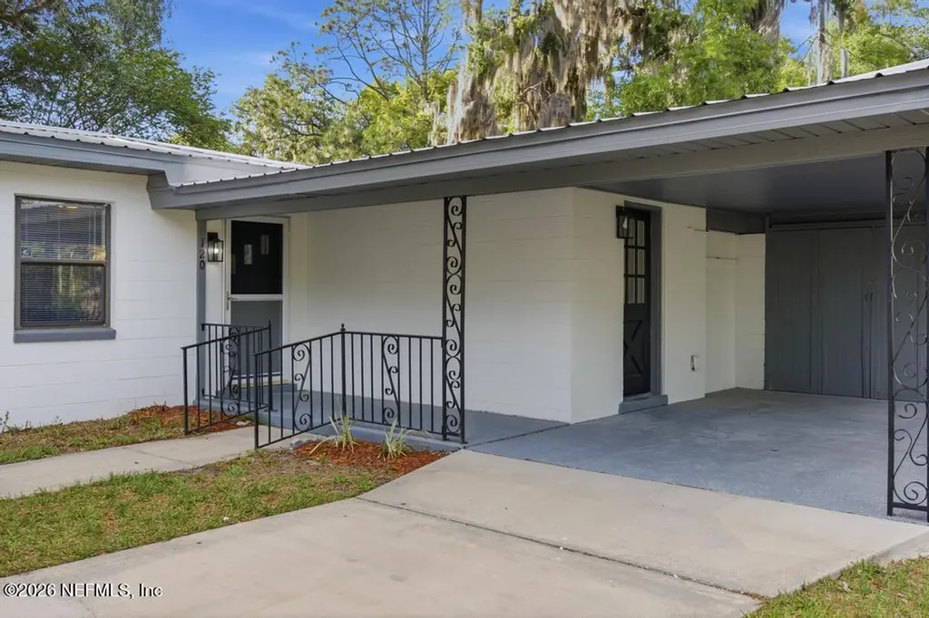 120 E Oak Hill Drive Palatka FL 32177