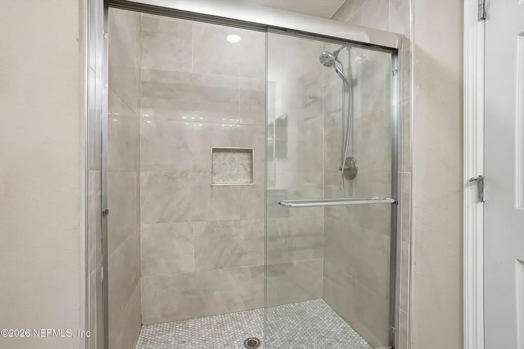 29 Auburn Oaks Road W Jacksonville FL 32218