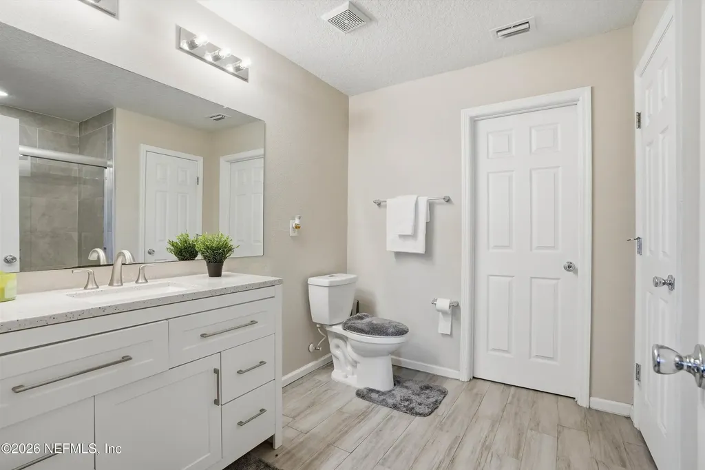 29 Auburn Oaks Road W Jacksonville FL 32218