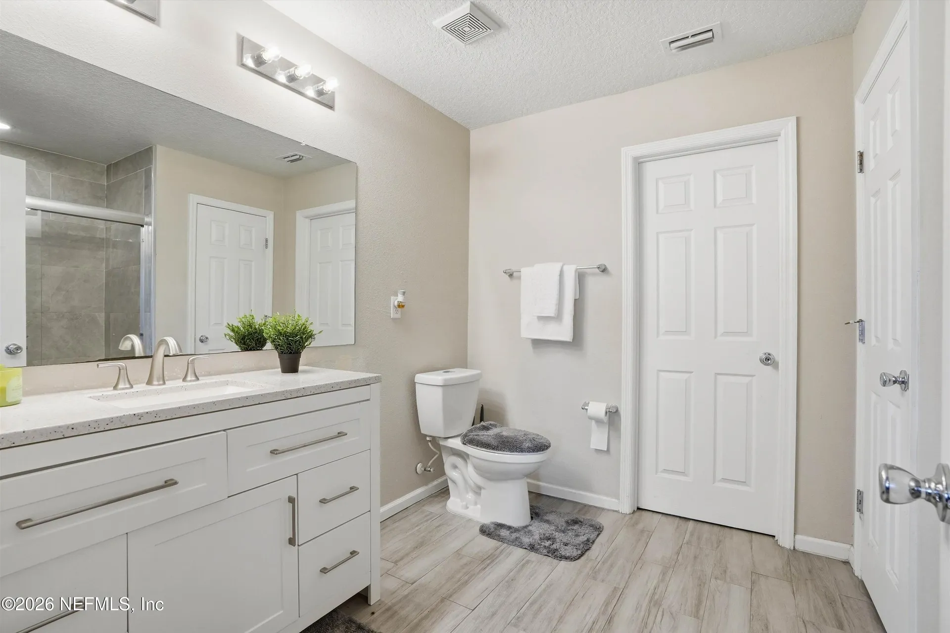 29 Auburn Oaks Road W Jacksonville FL 32218