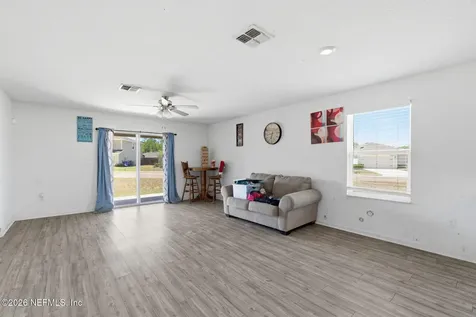 5979 Crosby Lake Way E Macclenny FL 32063