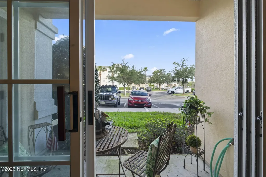 8218 Green Parrot Road Jacksonville FL 32256