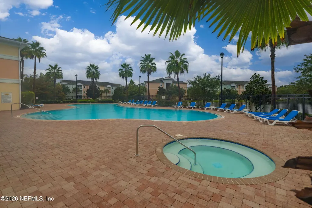 8218 Green Parrot Road Jacksonville FL 32256