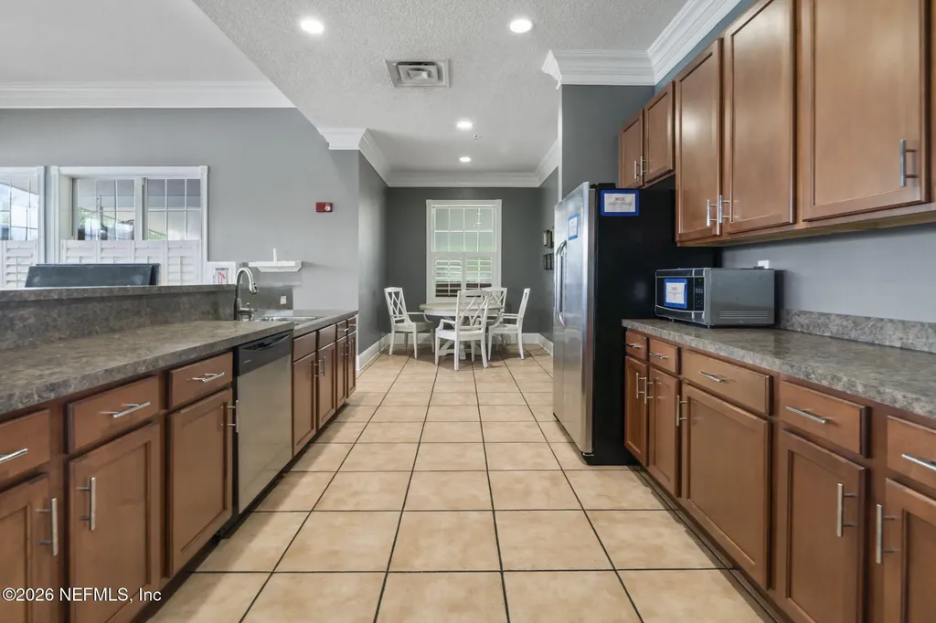 8218 Green Parrot Road Jacksonville FL 32256