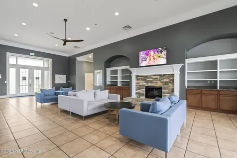 8218 Green Parrot Road Jacksonville FL 32256