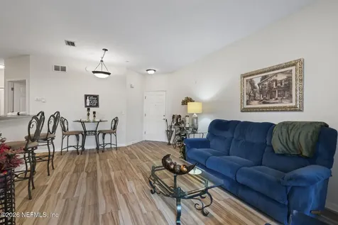 8218 Green Parrot Road Jacksonville FL 32256