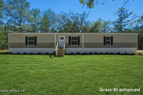 326 Gloria Avenue Interlachen FL 32148