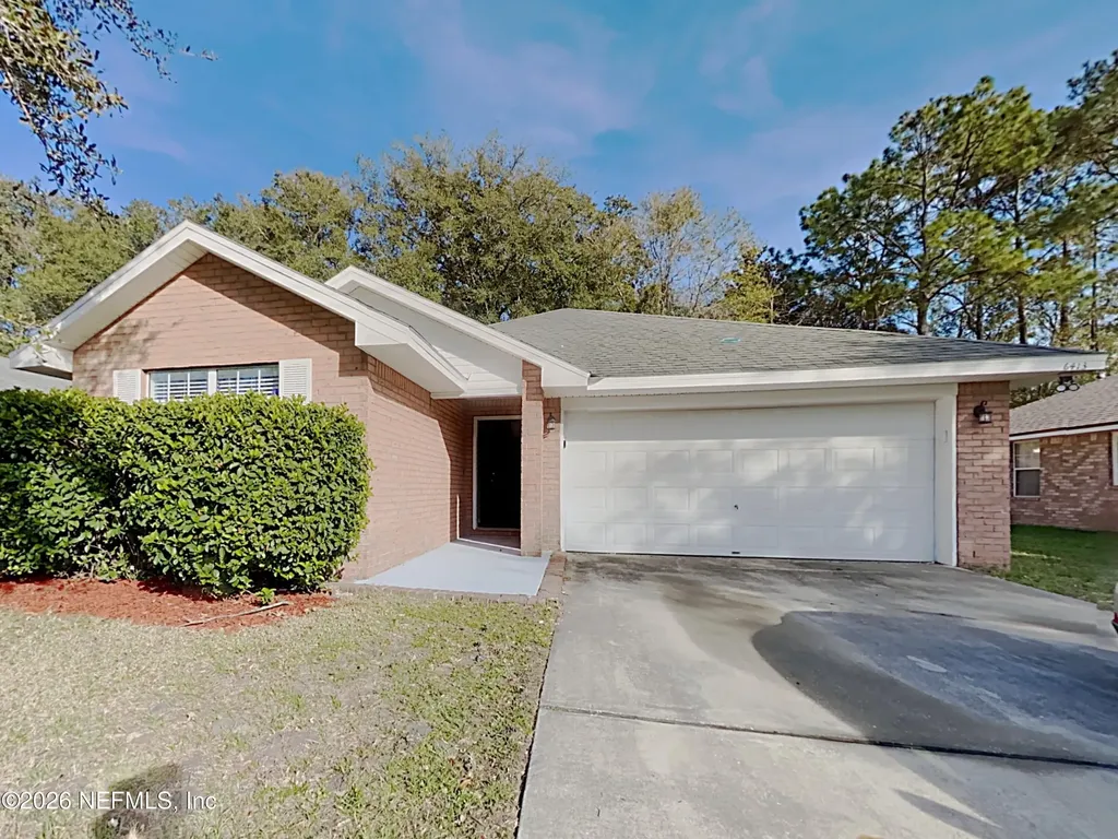 6413 Sarahs View Court Jacksonville FL 32244
