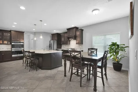 5043 Redford Manor Drive Jacksonville FL 32258