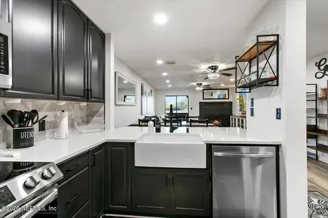 1307 River Hills Circle E Jacksonville FL 32211