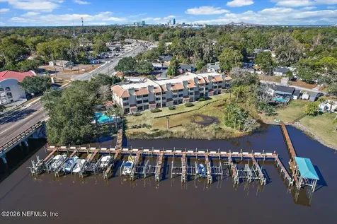 1307 River Hills Circle E Jacksonville FL 32211
