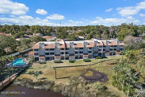 1307 River Hills Circle E Jacksonville FL 32211