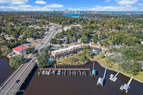 1307 River Hills Circle E Jacksonville FL 32211