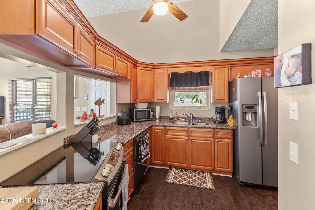 5930 Island Road Melrose FL 32666