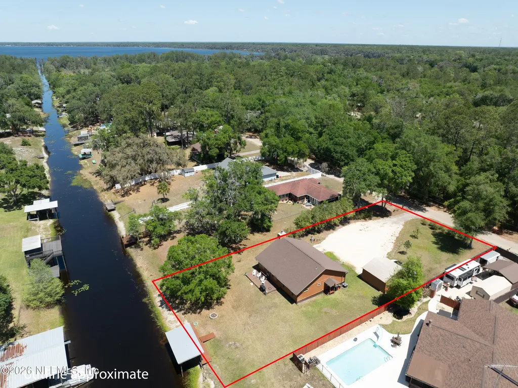 5930 Island Road Melrose FL 32666