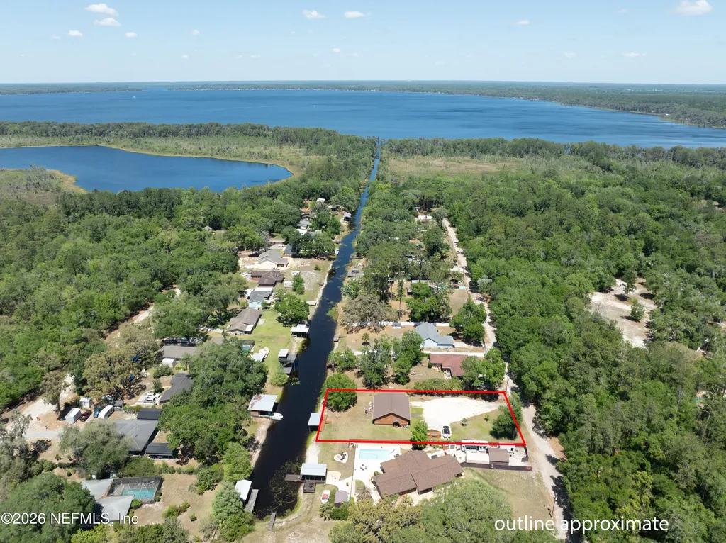 5930 Island Road Melrose FL 32666