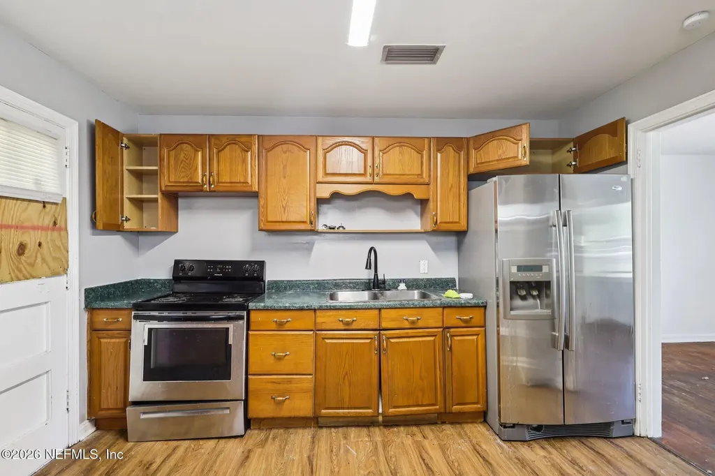 7859 Denham Road W Jacksonville FL 32208