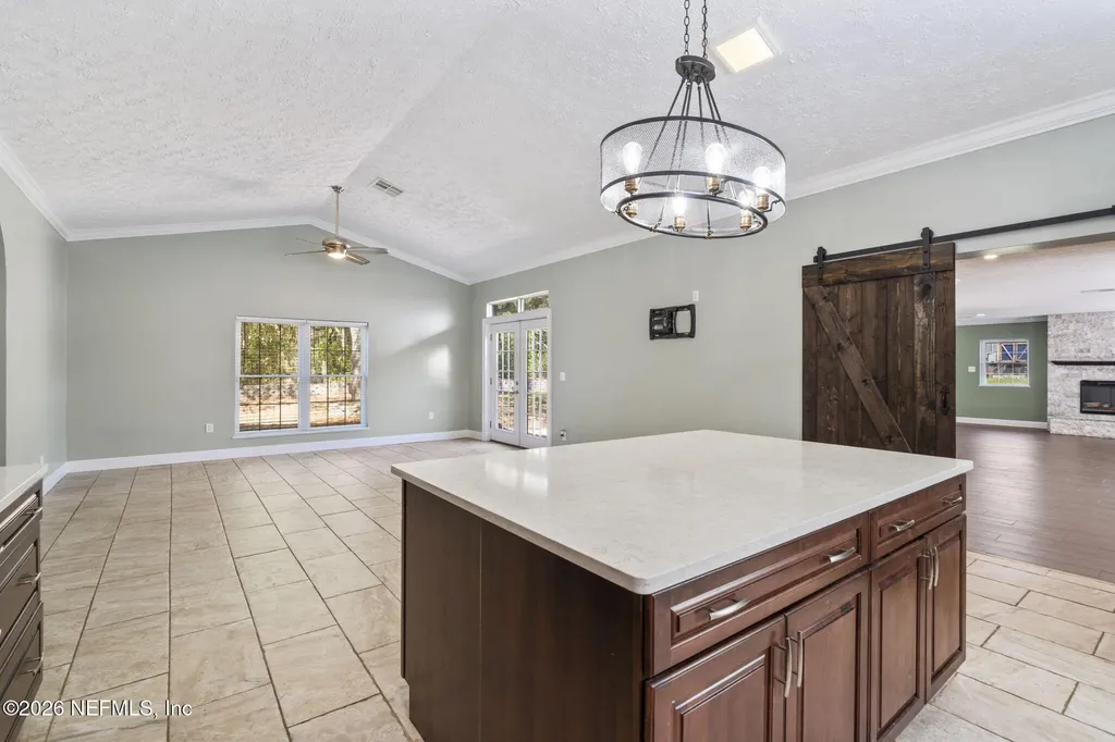 1886 State Road 20 Hawthorne FL 32640