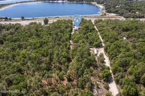1886 State Road 20 Hawthorne FL 32640