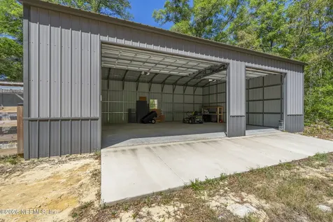1886 State Road 20 Hawthorne FL 32640
