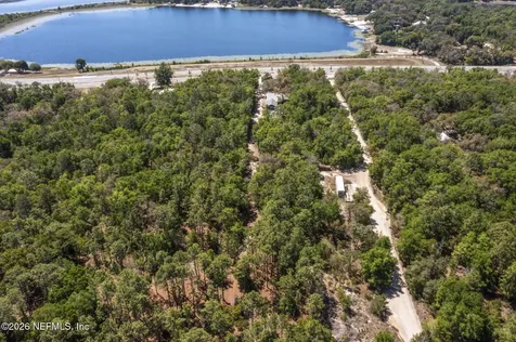 1886 State Road 20 Hawthorne FL 32640