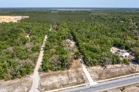 1886 State Road 20 Hawthorne FL 32640