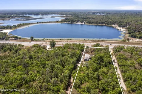 1886 State Road 20 Hawthorne FL 32640