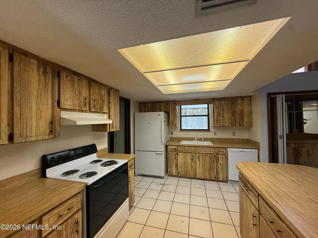 2428 Seminole Road Atlantic Beach FL 32233
