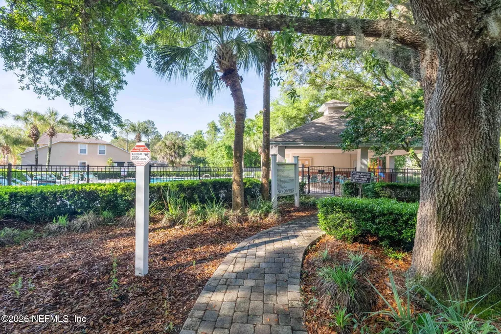 8904 Canopy Oaks Drive Jacksonville FL 32256