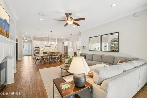 160 Woodcross Drive St. Johns FL 32259