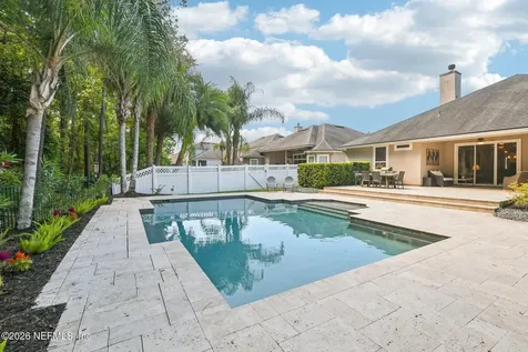 160 Woodcross Drive St. Johns FL 32259