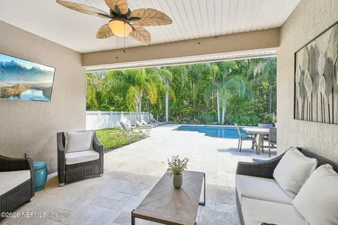 160 Woodcross Drive St. Johns FL 32259
