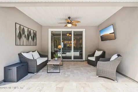 160 Woodcross Drive St. Johns FL 32259